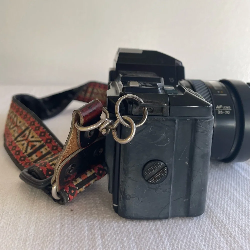 Minolta Maxxum 7000 35mm Camera w/ AF Lens 35-70 mm UNTESTED